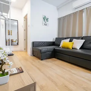 https://apartment-in-the-heart-of-mlaga.1costadelsol.com